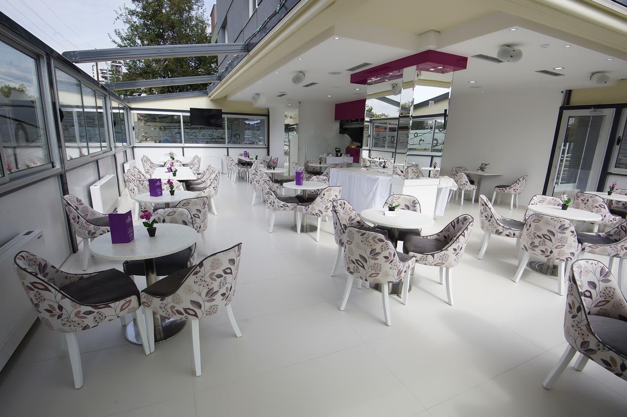 Astera Apart Hotel Skopje Exterior photo